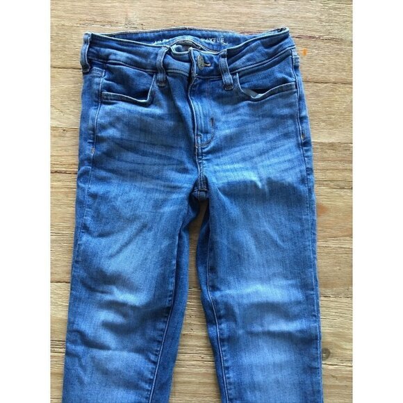 American Eagle JEGGING Jean Womens Size 00 Short Next Level Stretch Medium Wash - Picture 2 of 4